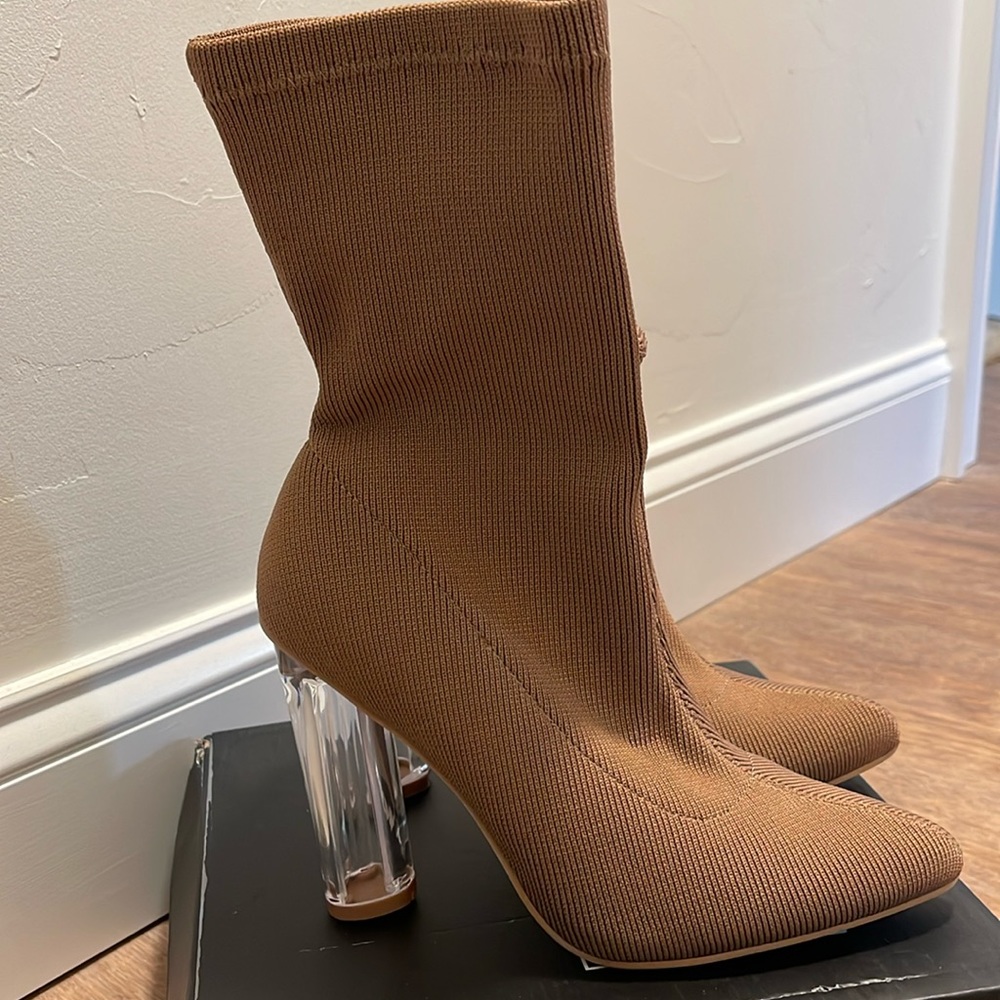 New shoe boots